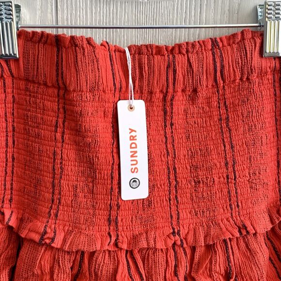 Sundry Mini Shirred Ruffle Skirt Red Size 4 (XL) NWT - Picture 5 of 5